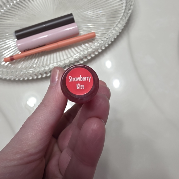 💄💋Lippie Bundle - Picture 3 of 11